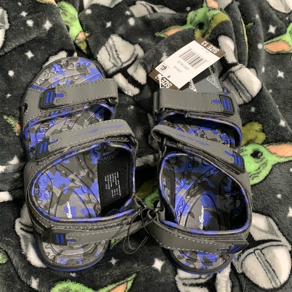 Boys Eddie Bauer sandals